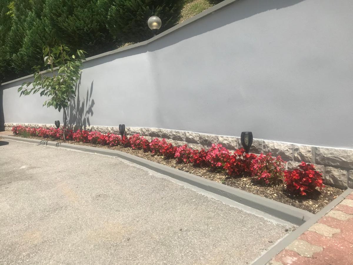 Kuca Za Odmor Magdalena&V Apartment คาปรินา ภายนอก รูปภาพ