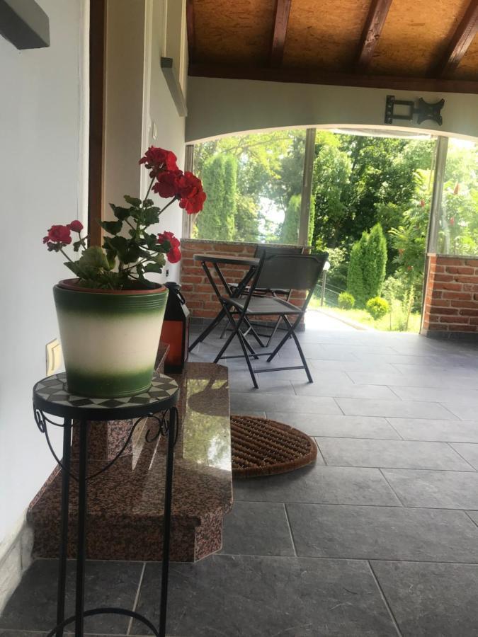 Kuca Za Odmor Magdalena&V Apartment คาปรินา ภายนอก รูปภาพ