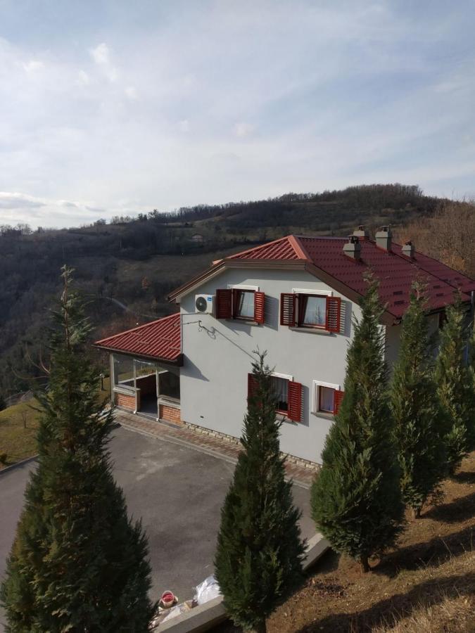 Kuca Za Odmor Magdalena&V Apartment คาปรินา ภายนอก รูปภาพ